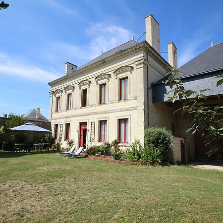 Bed and Breakfast Domaine Des Roses Vaudelnay Екстер'єр фото