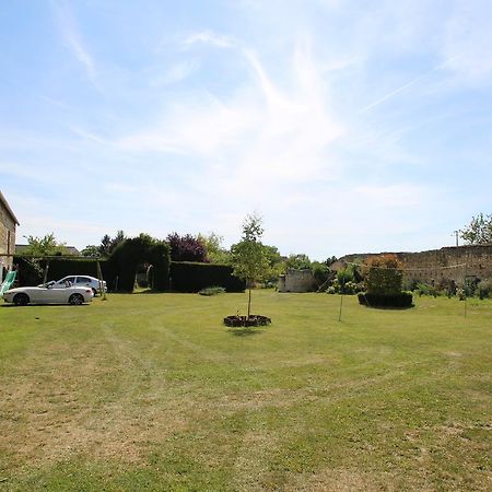 Bed and Breakfast Domaine Des Roses Vaudelnay Екстер'єр фото