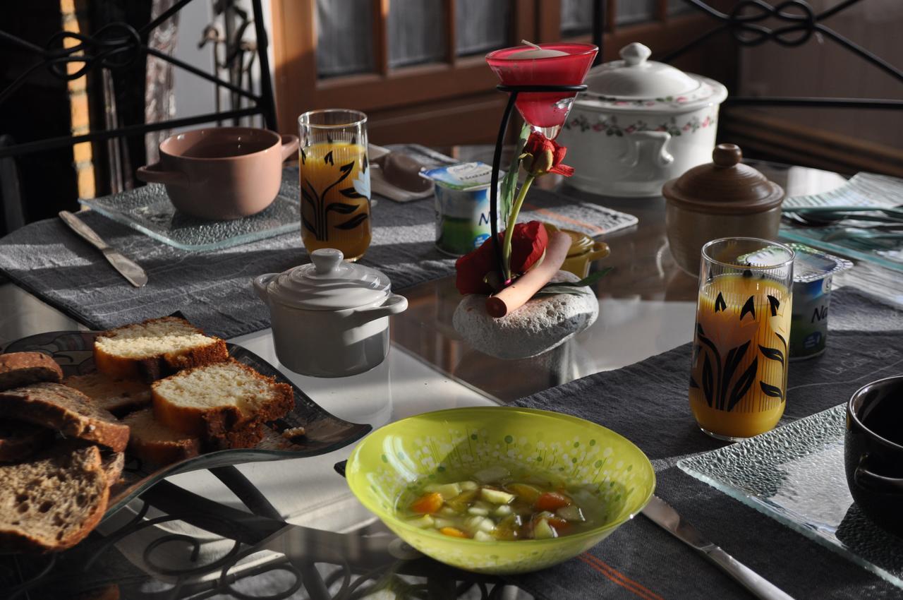 Bed and Breakfast Domaine Des Roses Vaudelnay Екстер'єр фото